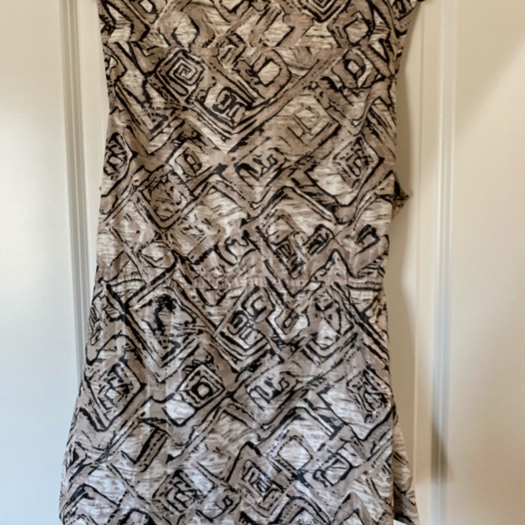 Vest - Picture 2 of 4